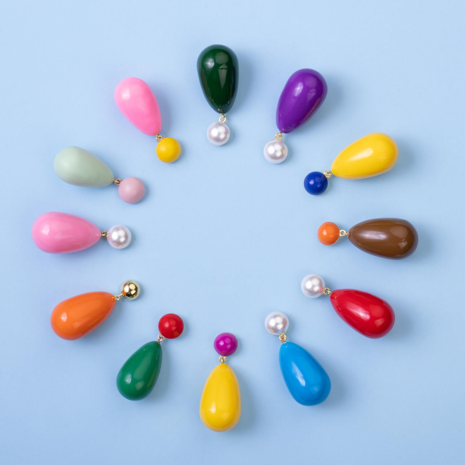 Drop øreringe - hvid/lyseblå